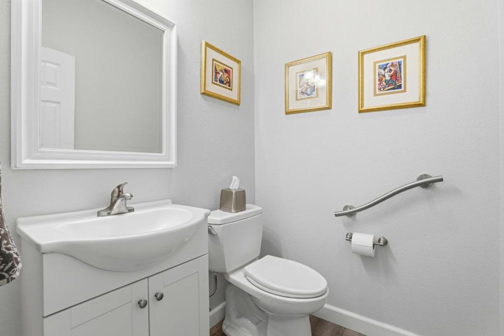 8732 Mccarty Ranch Drive Property Photo 18