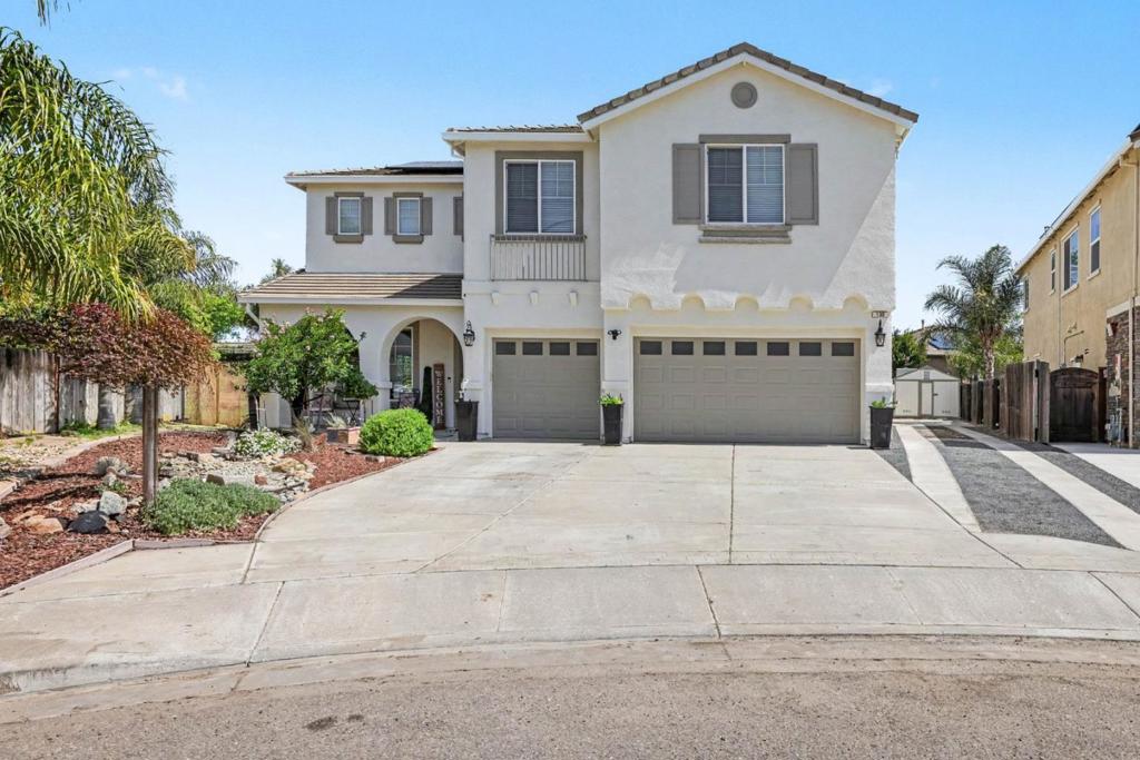 130 Ridge Crest Court Property Photo 1
