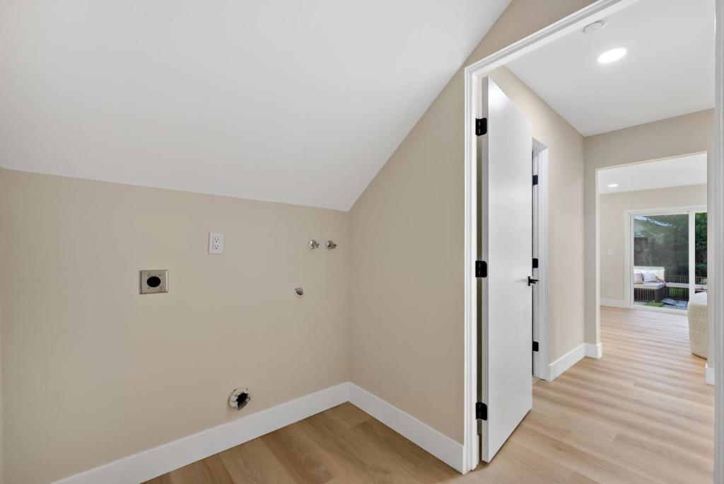 2811 Glen Firth Drive Property Photo 69
