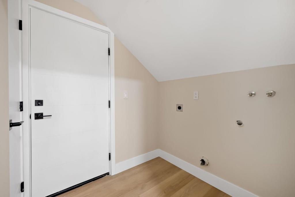 2811 Glen Firth Drive Property Photo 70