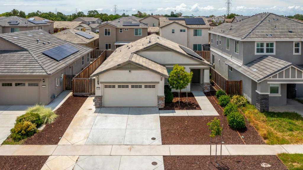 9584 Del Seis Drive Property Photo 32