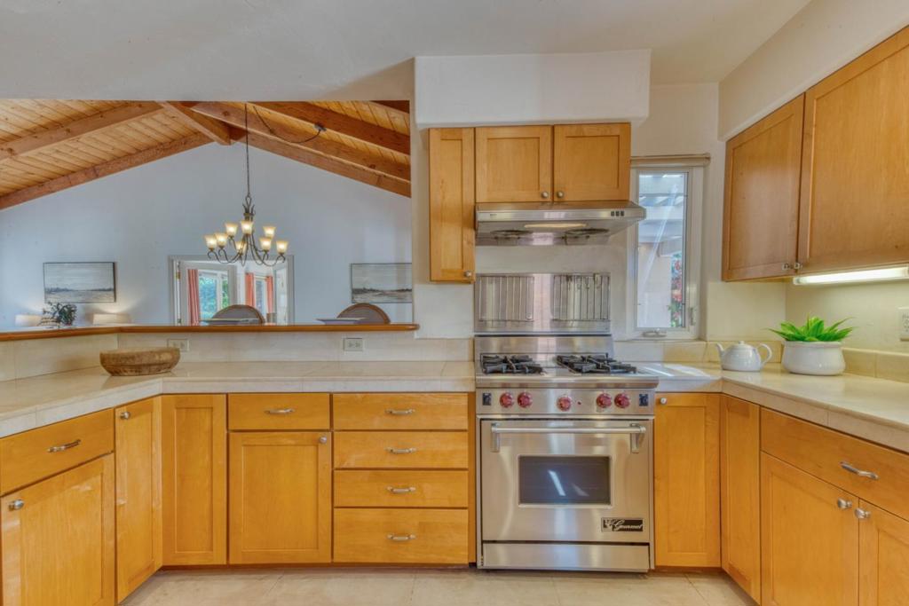 328 San Benancio Road Property Photo 18