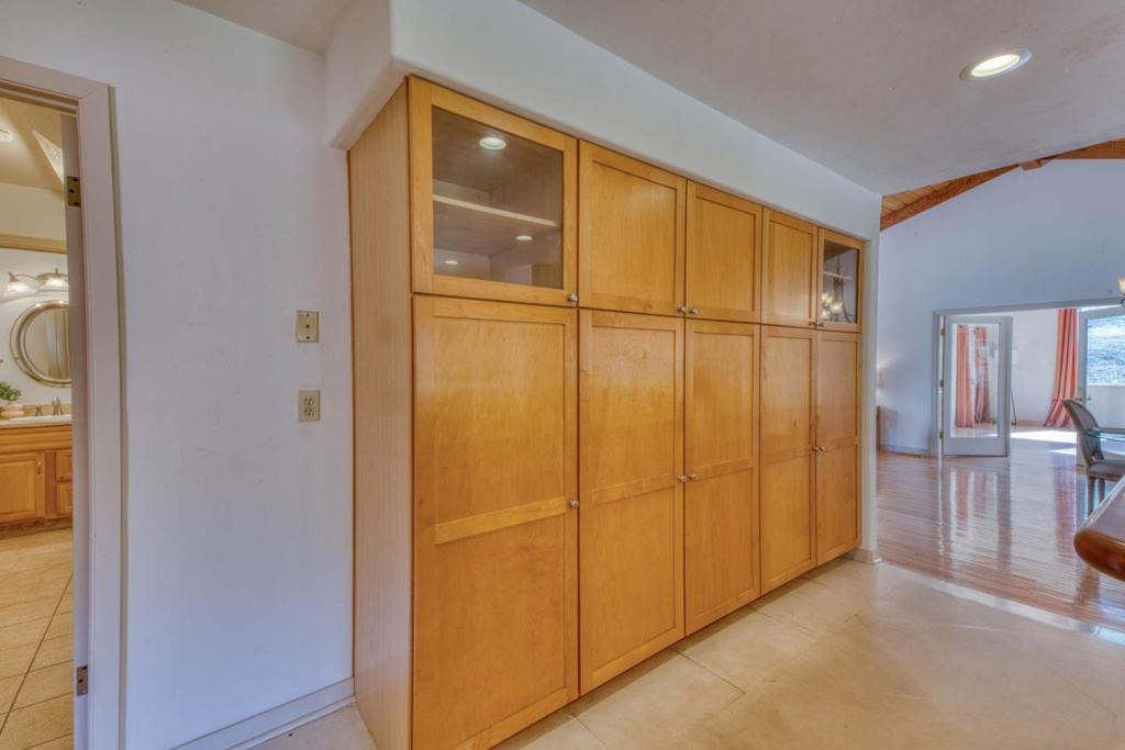 328 San Benancio Road Property Photo 21