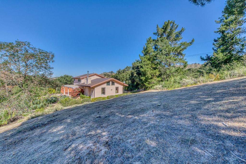 328 San Benancio Road Property Photo 42