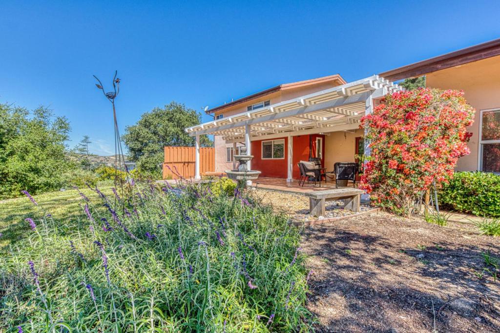 328 San Benancio Road Property Photo 46