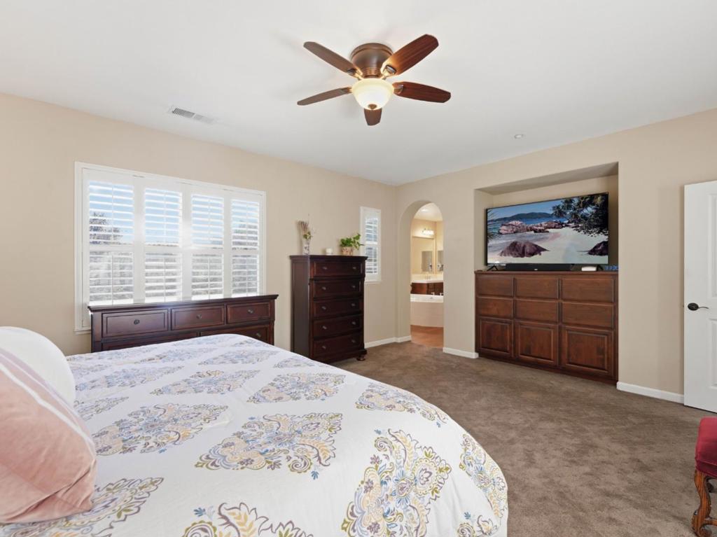 7545 Pinehurst Place Property Photo 19