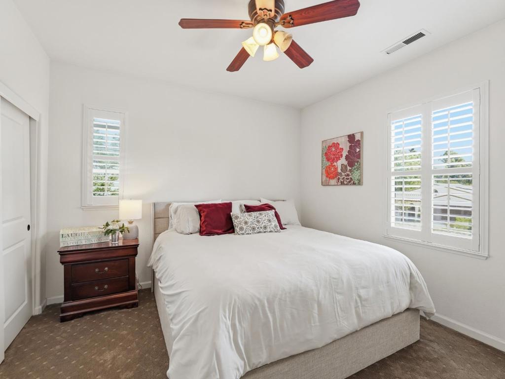 7545 Pinehurst Place Property Photo 23
