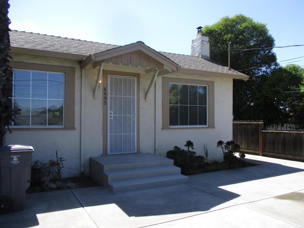 8495 Murray Avenue Property Photo 1