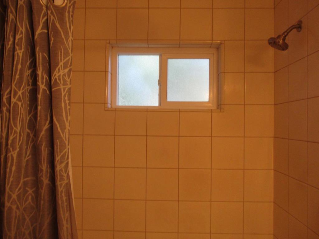 8495 Murray Avenue Property Photo 9