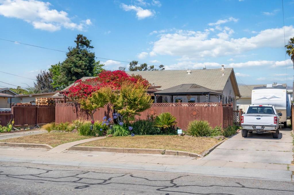 1413 Wiren Street Property Photo 3