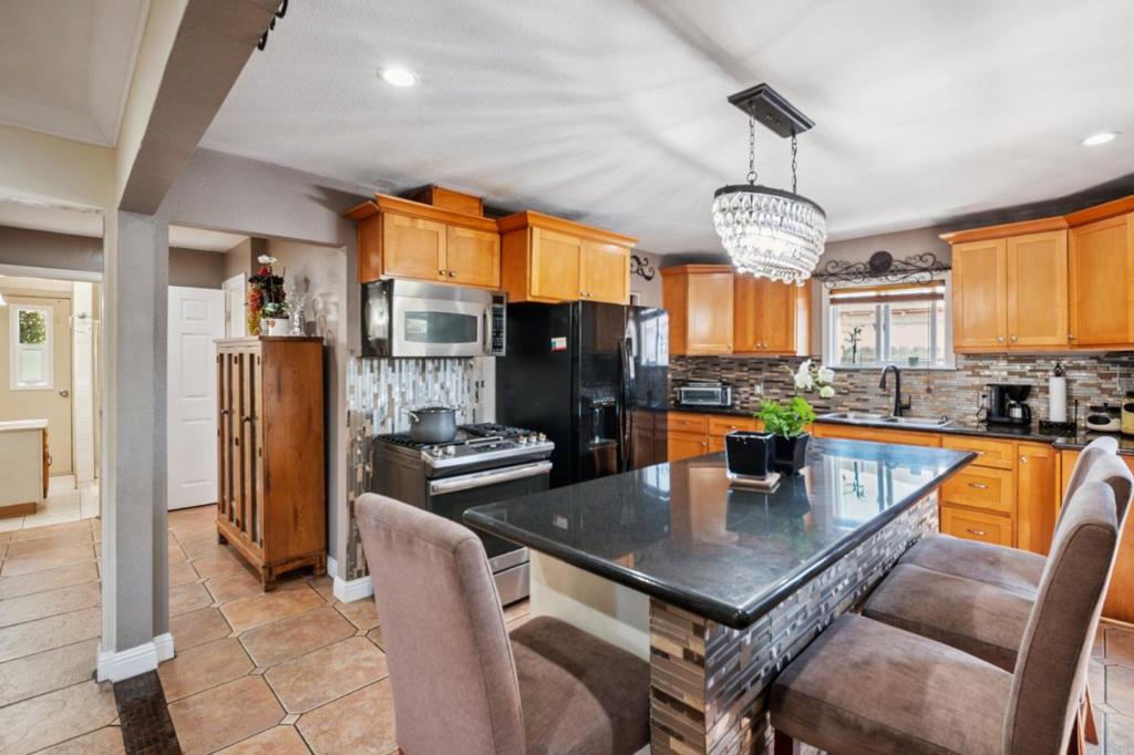 1413 Wiren Street Property Photo 8