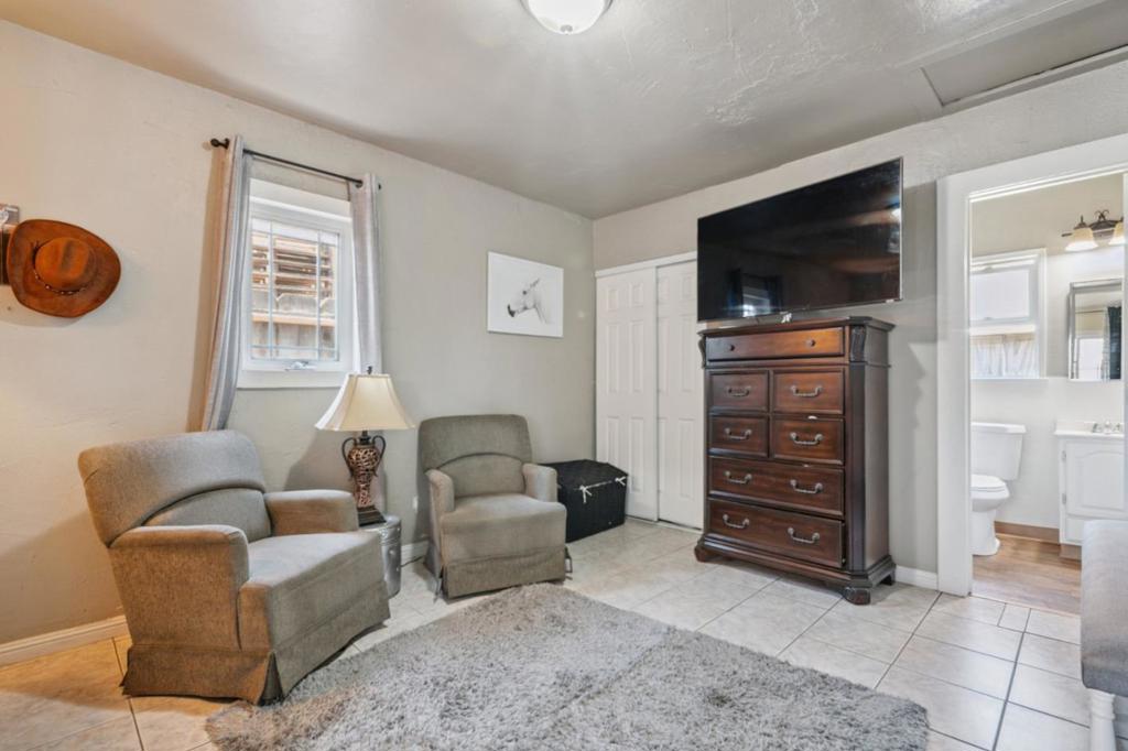 1413 Wiren Street Property Photo 15
