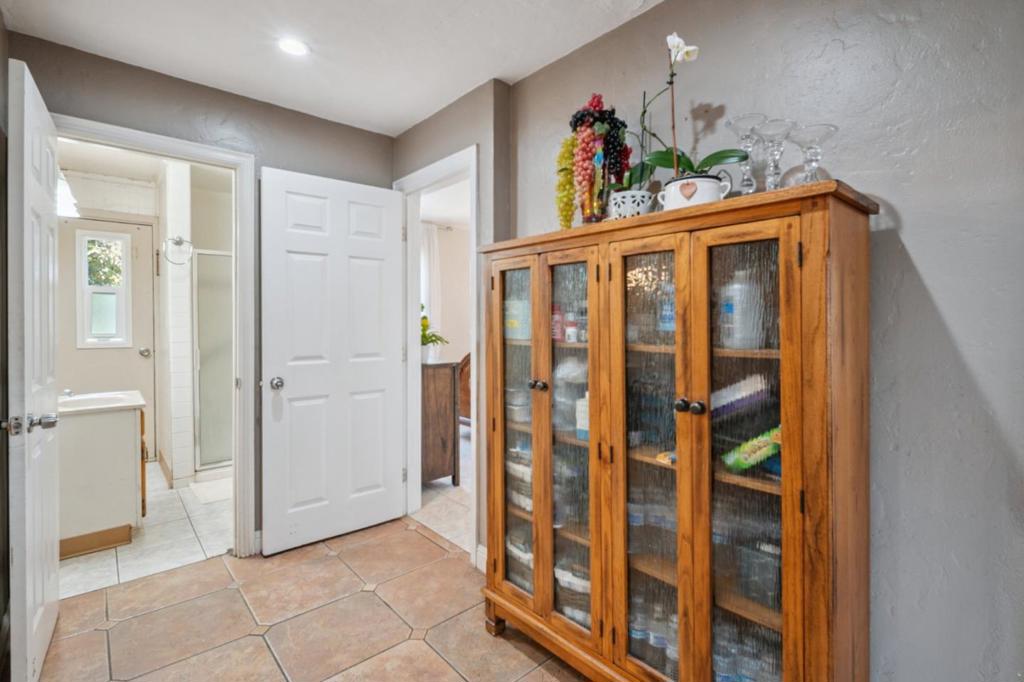1413 Wiren Street Property Photo 20