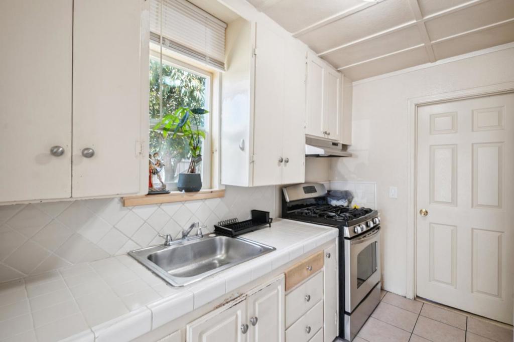 1413 Wiren Street Property Photo 22