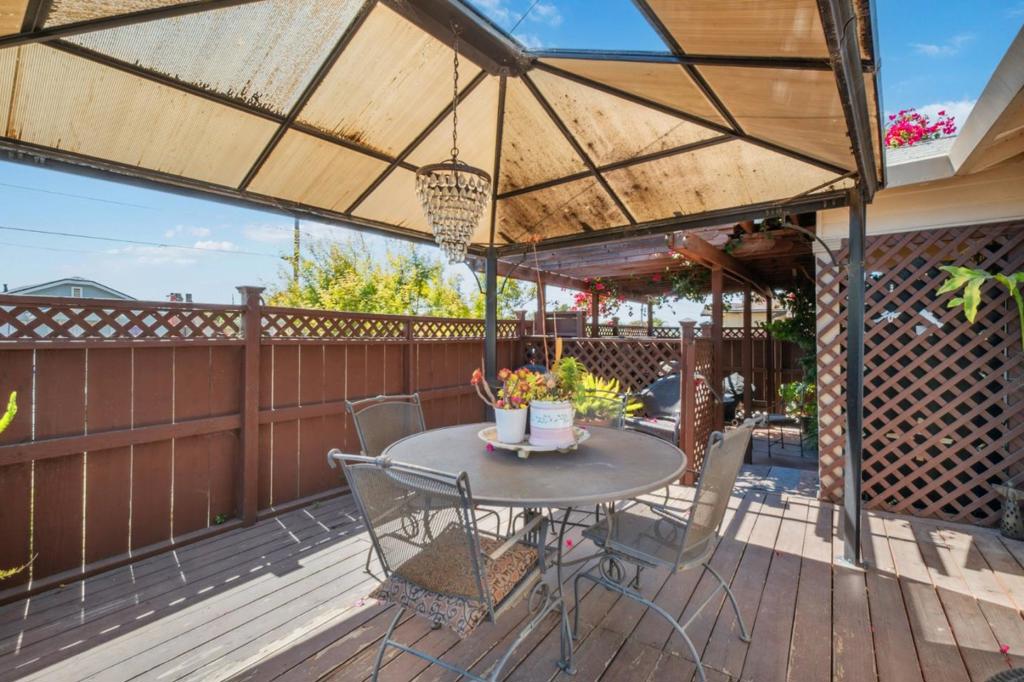 1413 Wiren Street Property Photo 31