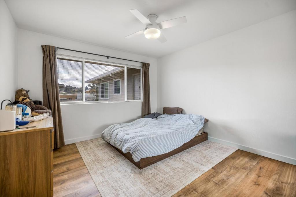 1205 Geraldine Way Property Photo 16