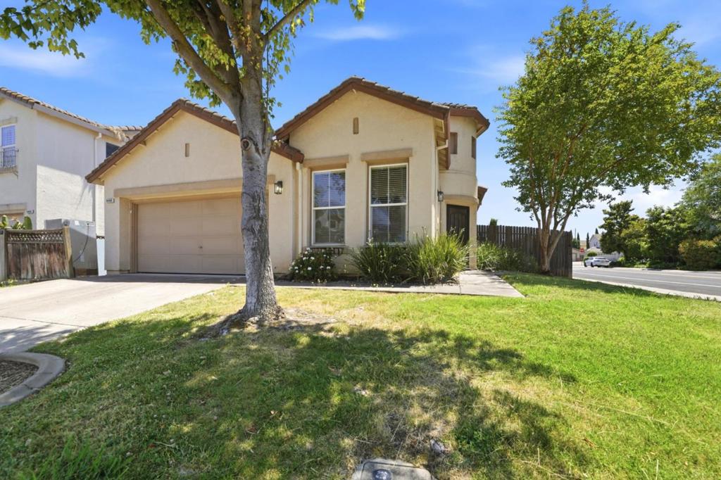 9400 Trolio Way Property Photo 1