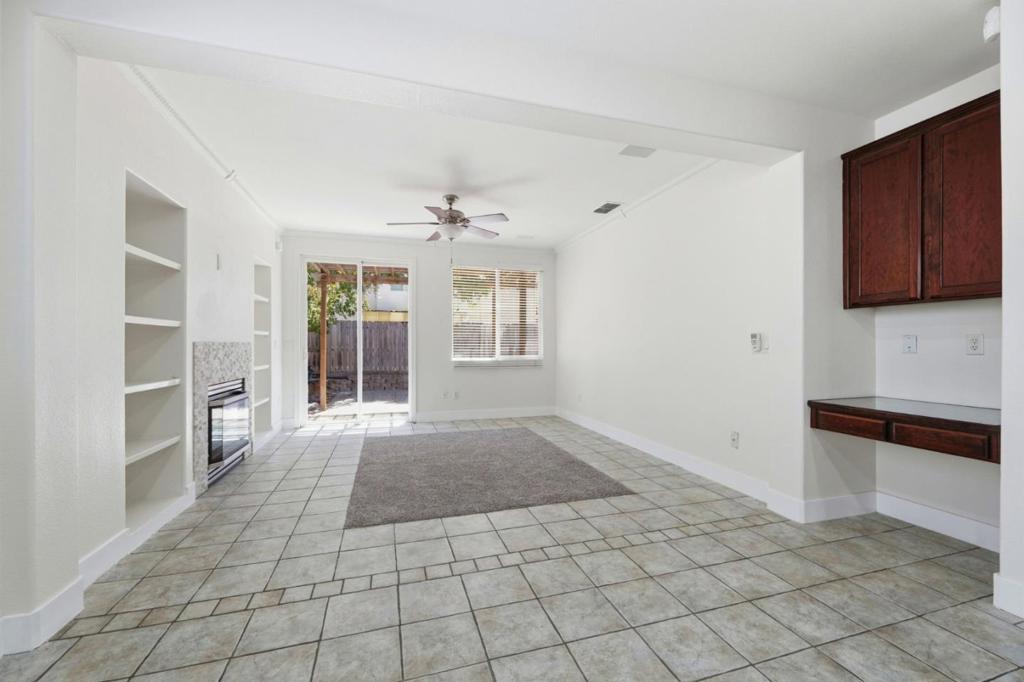 9400 Trolio Way Property Photo 7