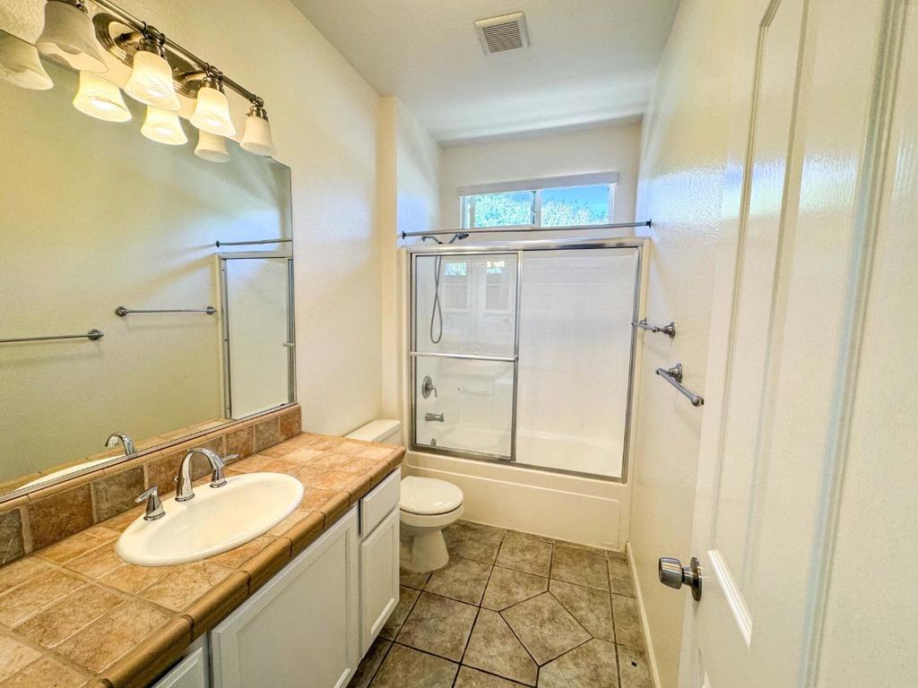 9400 Trolio Way Property Photo 16