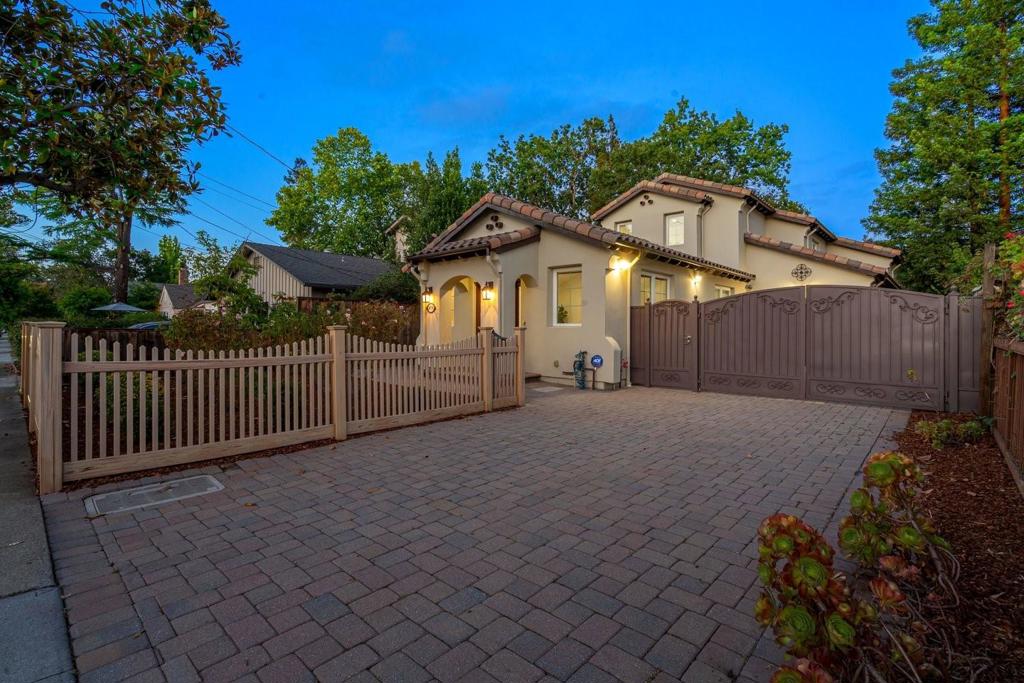 455 Margarita Avenue Property Photo 6