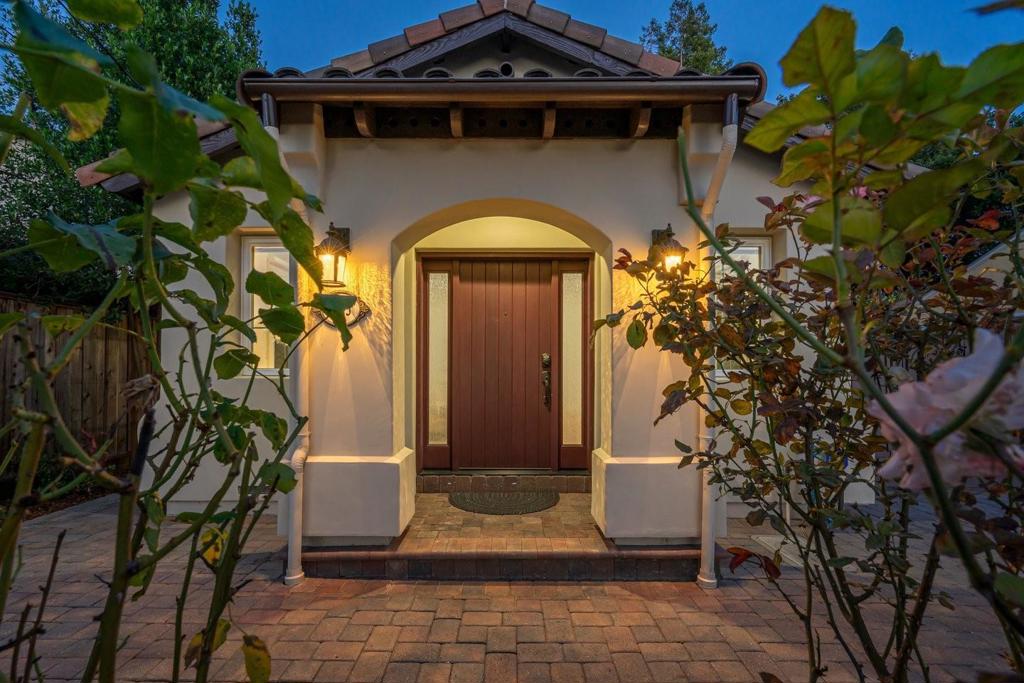 455 Margarita Avenue Property Photo 7