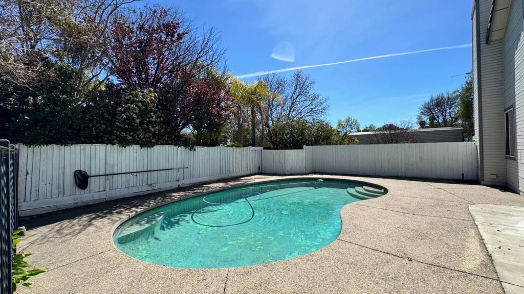 206 Meadow Creek Court Property Photo 44