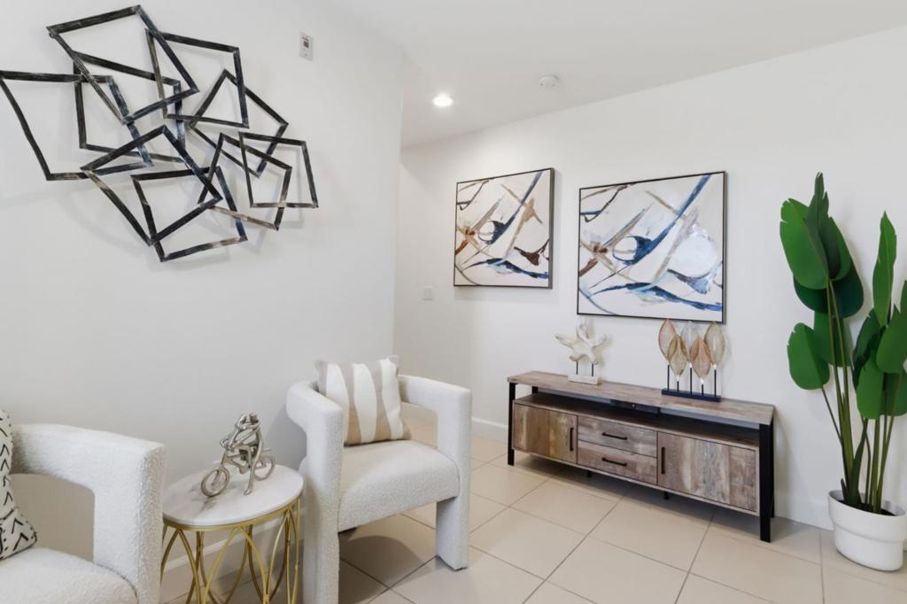 34823 Awning Terrace Property Photo 2