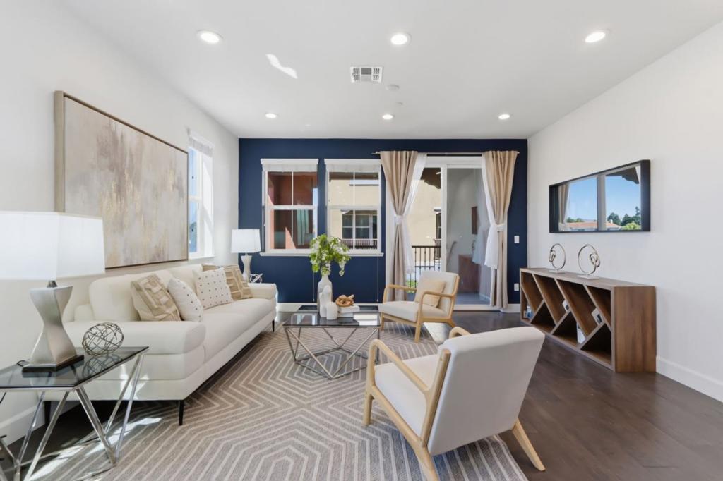 34823 Awning Terrace Property Photo 4