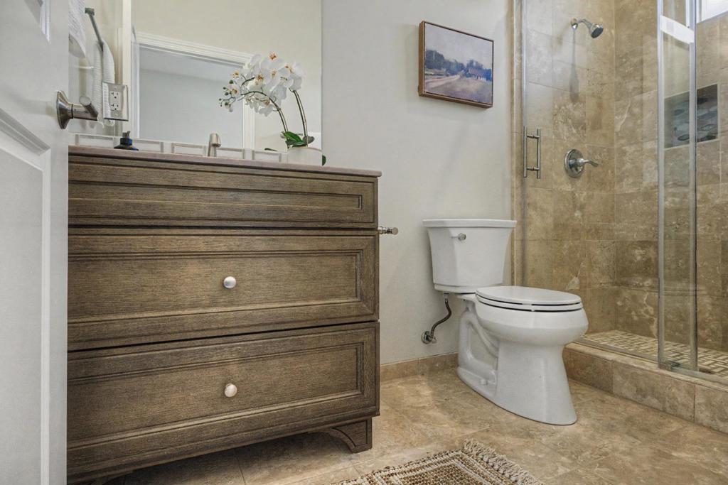 3057 California Avenue Property Photo 25