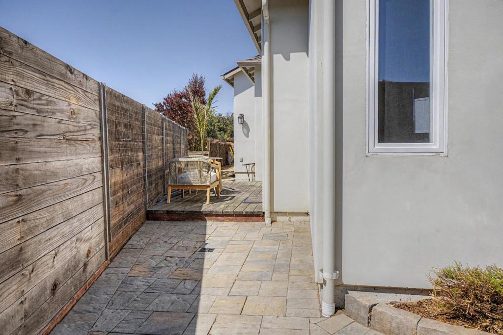 3057 California Avenue Property Photo 31