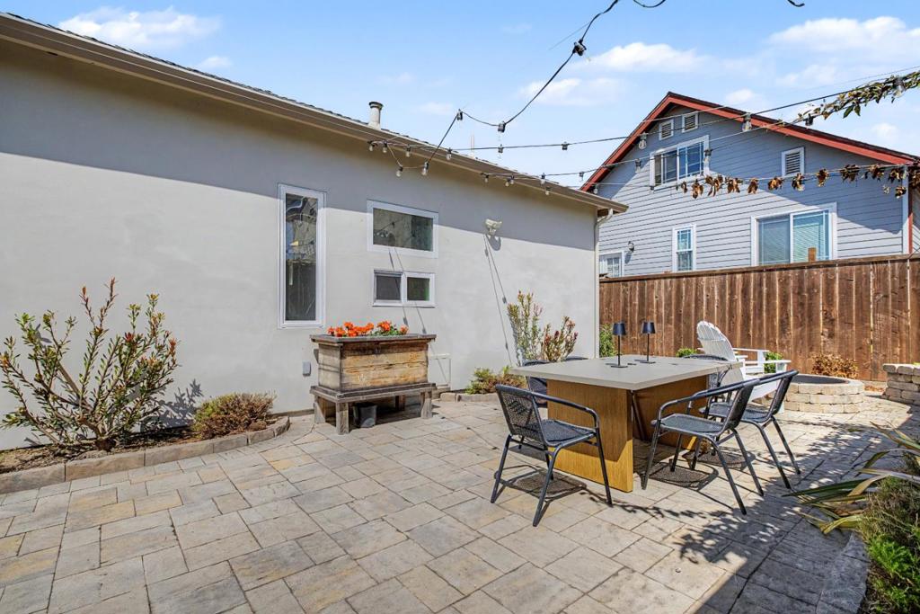 3057 California Avenue Property Photo 40