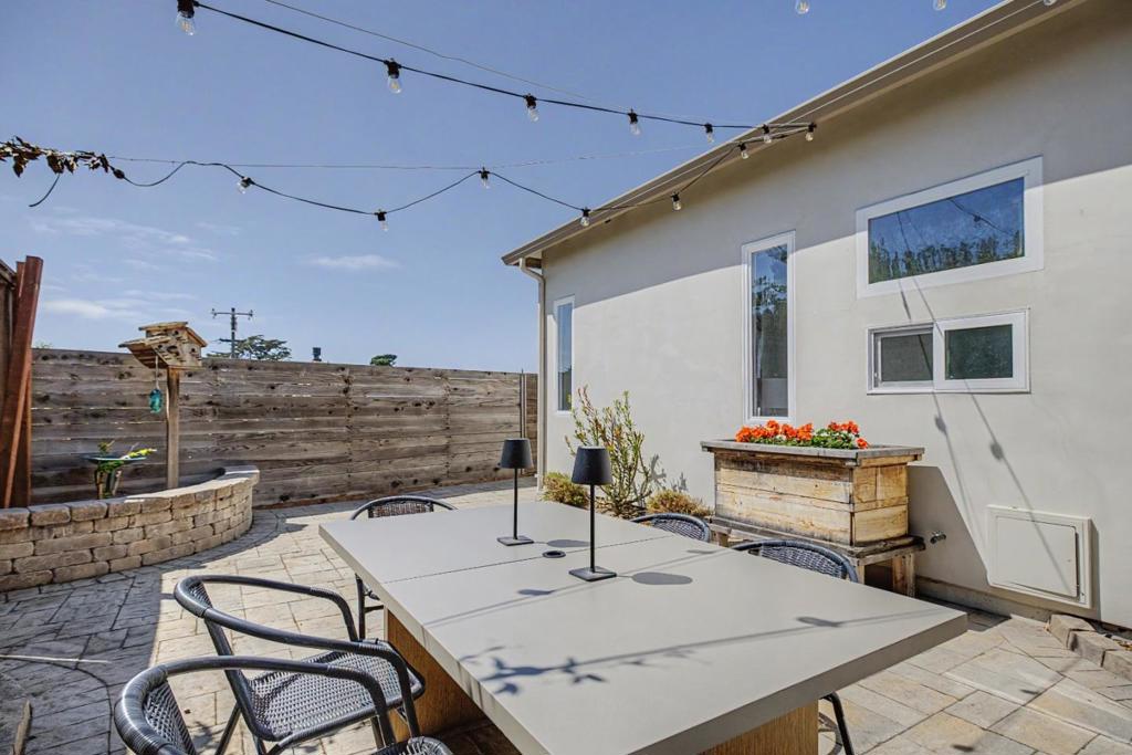 3057 California Avenue Property Photo 41