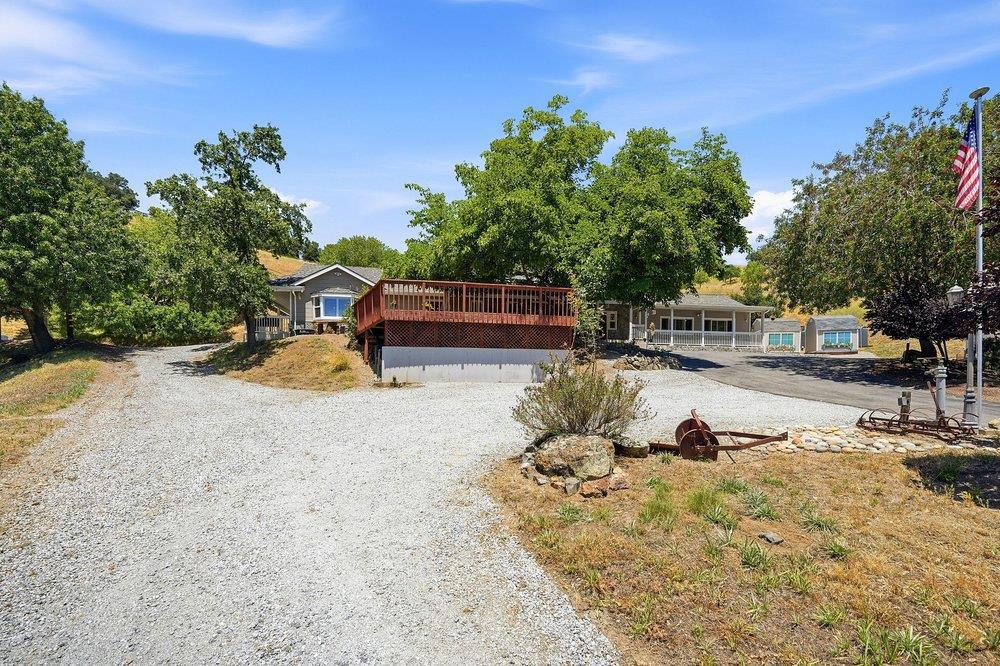 1755 Paradise View Property Photo 4