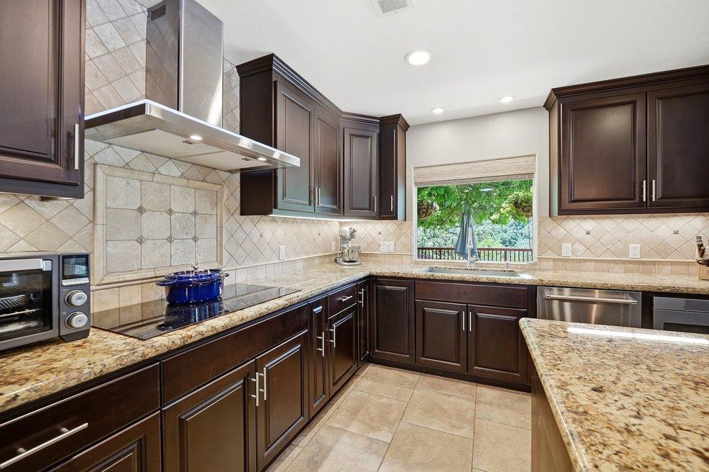 1755 Paradise View Property Photo 23