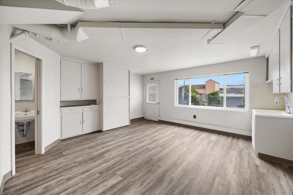 431 Delano Avenue Property Photo 14