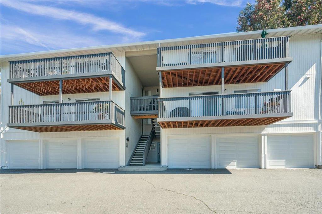 16424 Foothill Boulevard Property Photo 2