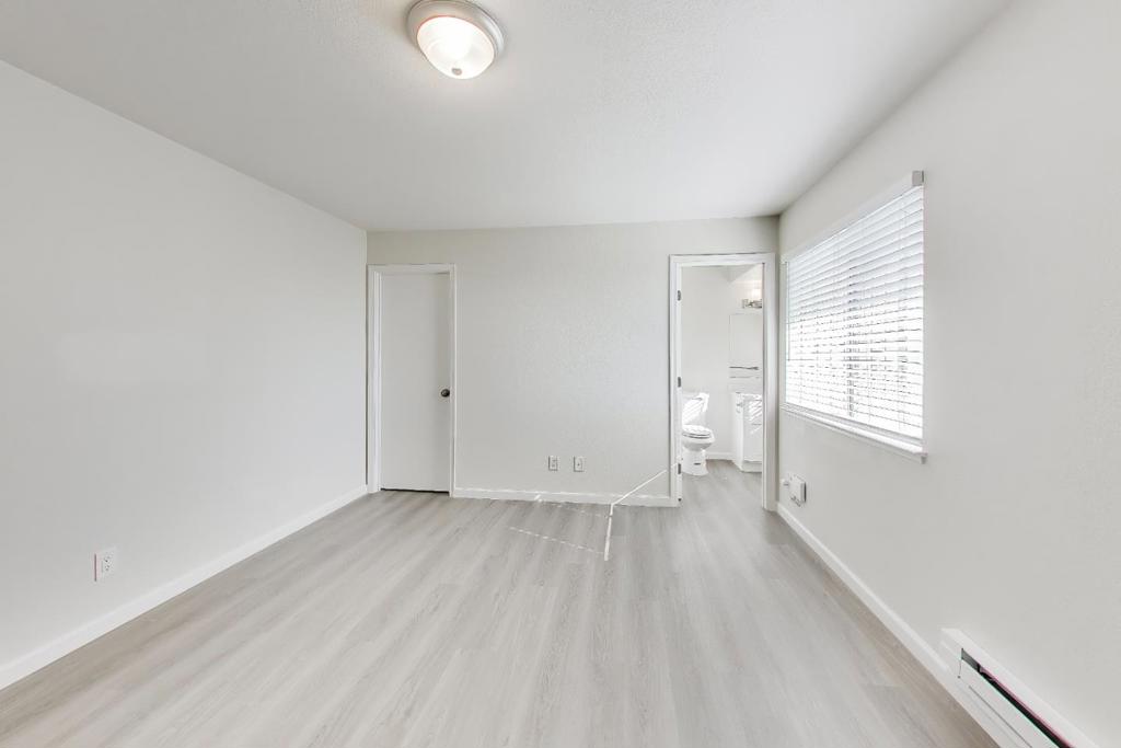 16424 Foothill Boulevard Property Photo 9
