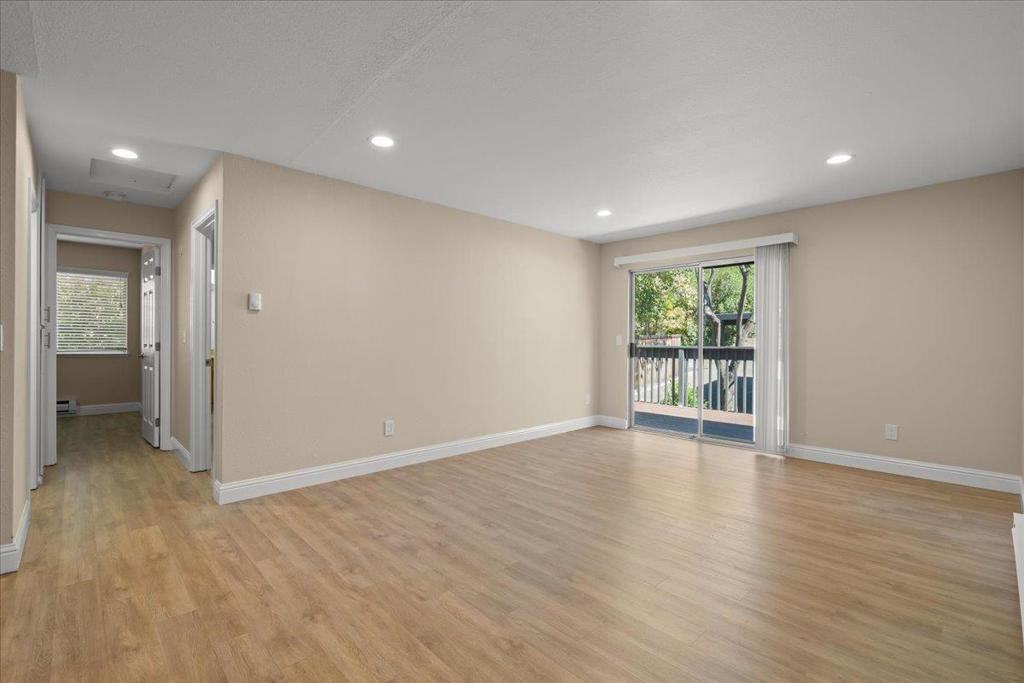 16424 Foothill Boulevard Property Photo 11
