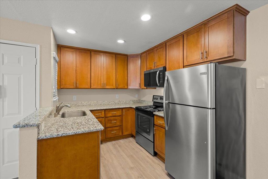 16424 Foothill Boulevard Property Photo 13