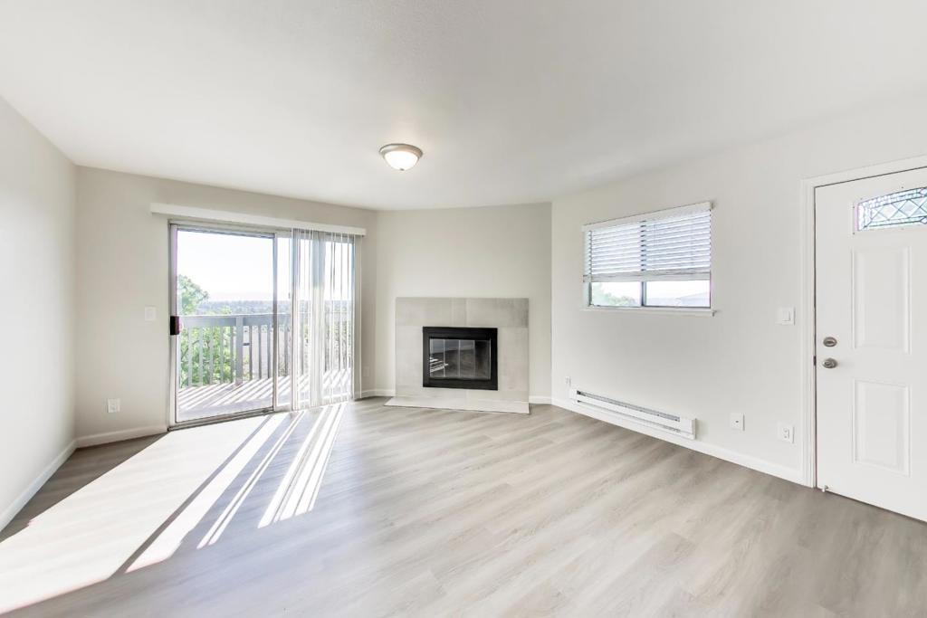 16424 Foothill Boulevard Property Photo 13