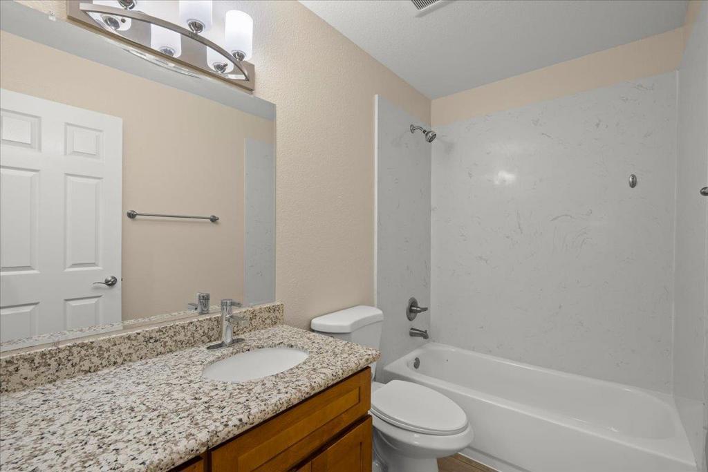 16424 Foothill Boulevard Property Photo 17