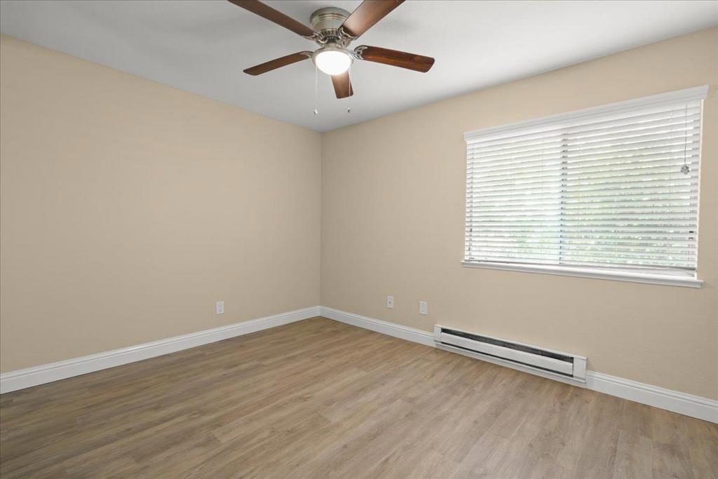 16424 Foothill Boulevard Property Photo 18