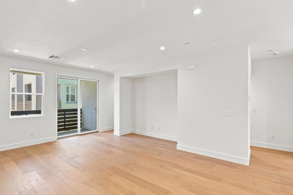 5105 Mauve Terrace Property Photo 6