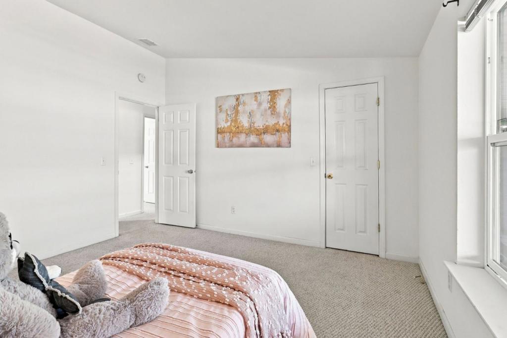 1111 Morse Avenue 149 Property Photo 15