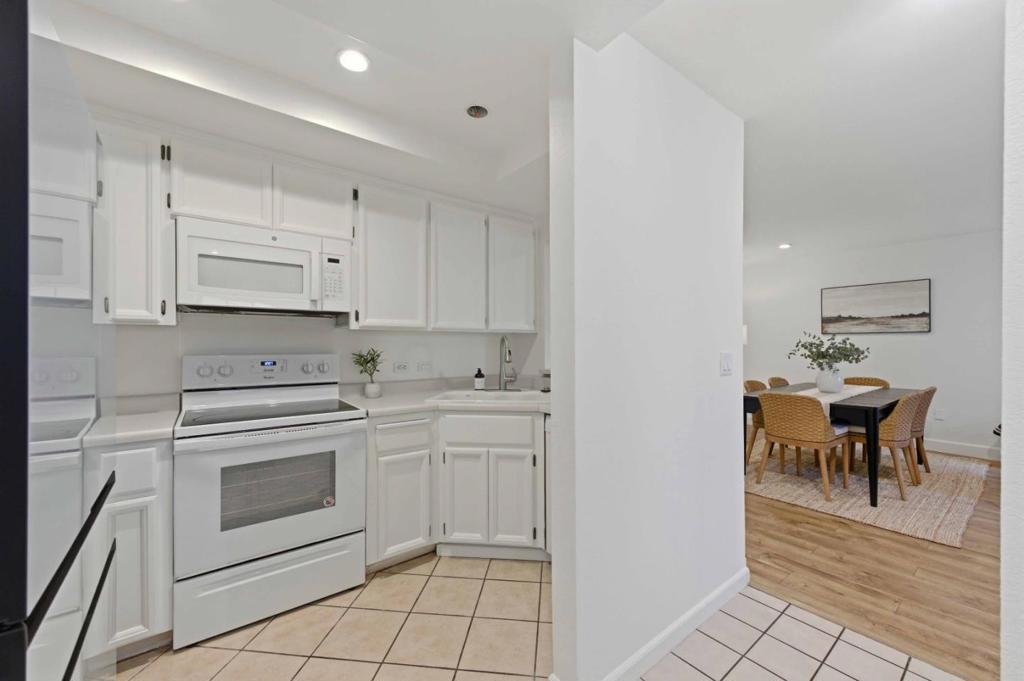 3115 Heather Ridge Drive Property Photo 7