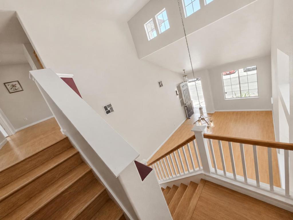 73 Images Circle Property Photo 16