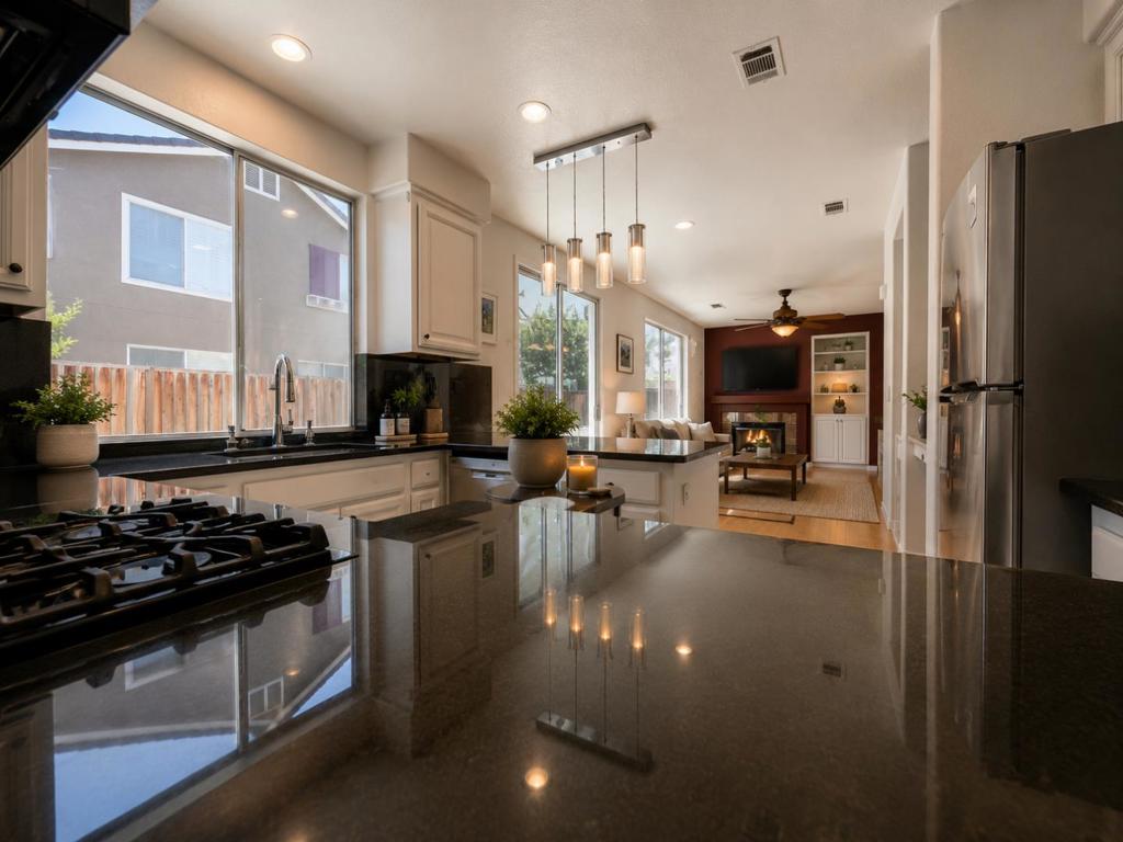 73 Images Circle Property Photo 21