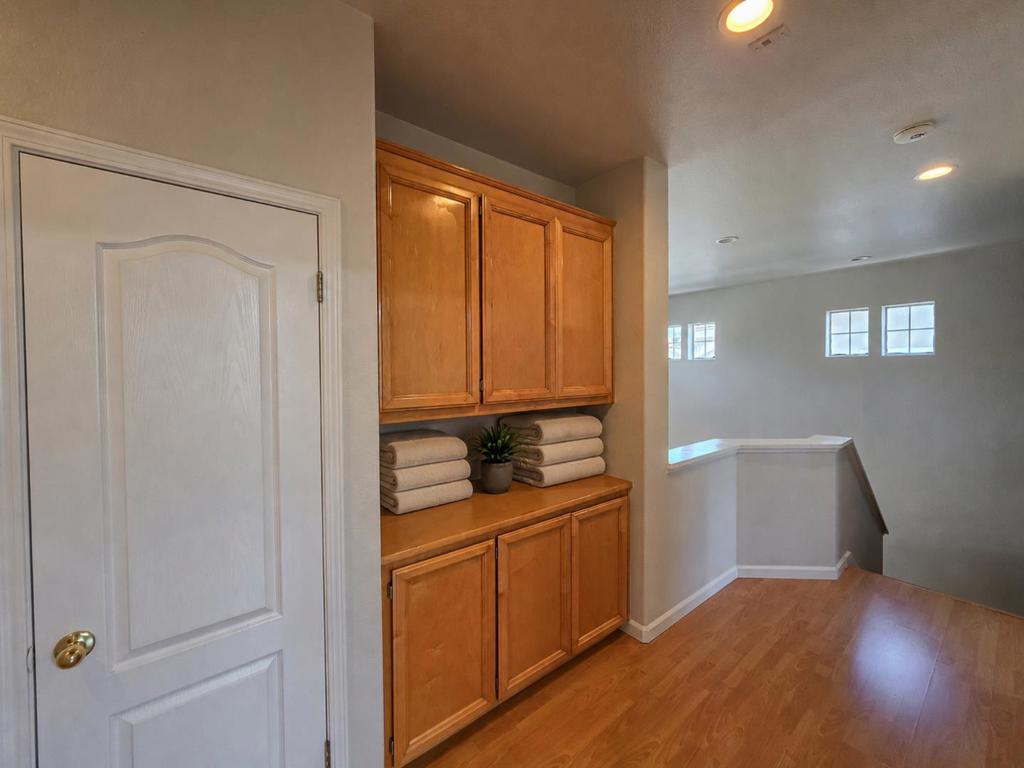 73 Images Circle Property Photo 33