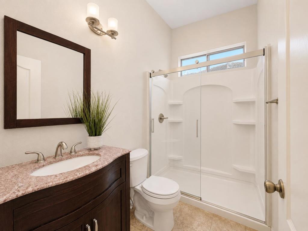 73 Images Circle Property Photo 38