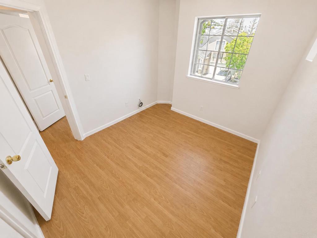 73 Images Circle Property Photo 44